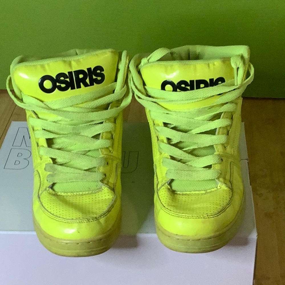 Women’s yellow shoes